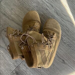 BELLEVILLE MINI-MIL MINIMALIST TRAINING BOOTS  Men’s size 7.5 regular